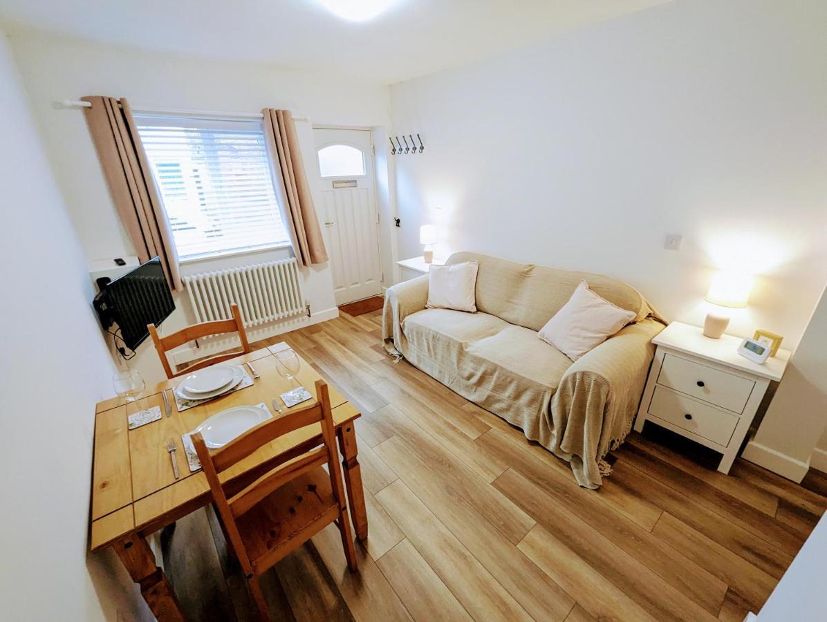 Blossom Holiday Lets - 94 Roseberry Cottages Guisborough Eksteriør billede